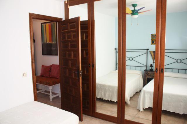 Apartamento Захара де лос Атунес Екстериор снимка